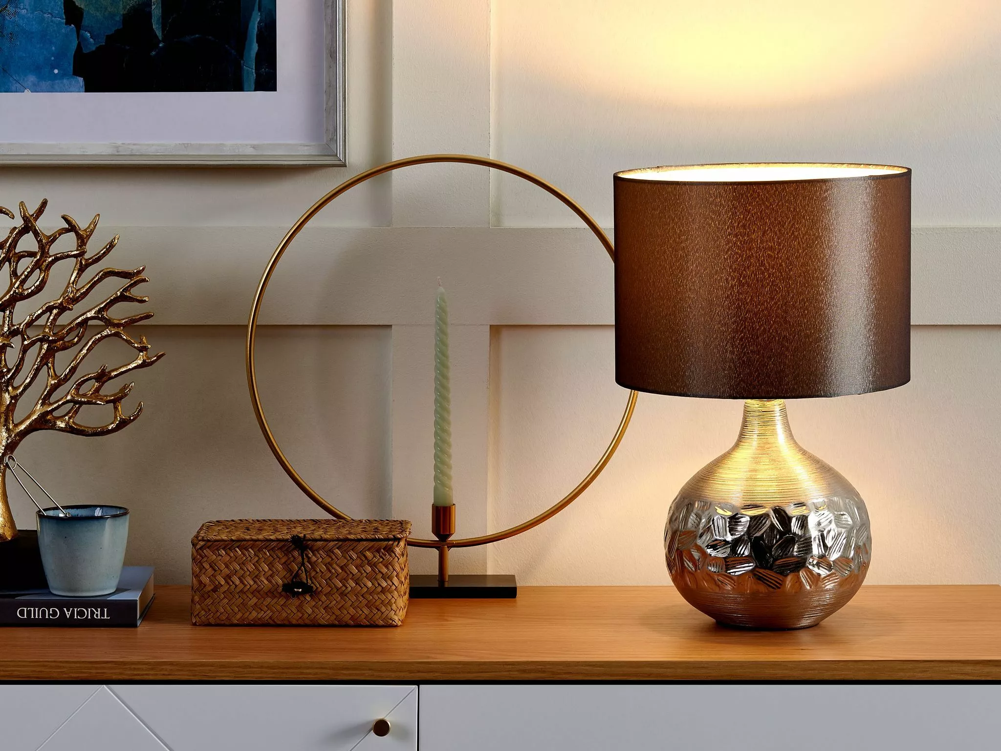 Beliani Lámpara De Mesa Moderna Plateada YAKIMA - Imagen 2