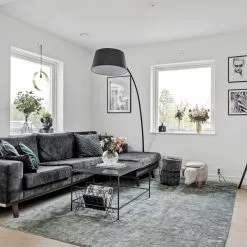 Beliani Lámpara De Pie De Metal/mármol Negro/blanco 188 Cm BENUE -Lámparas comercio undef src sa picid 740690 type whitesh image