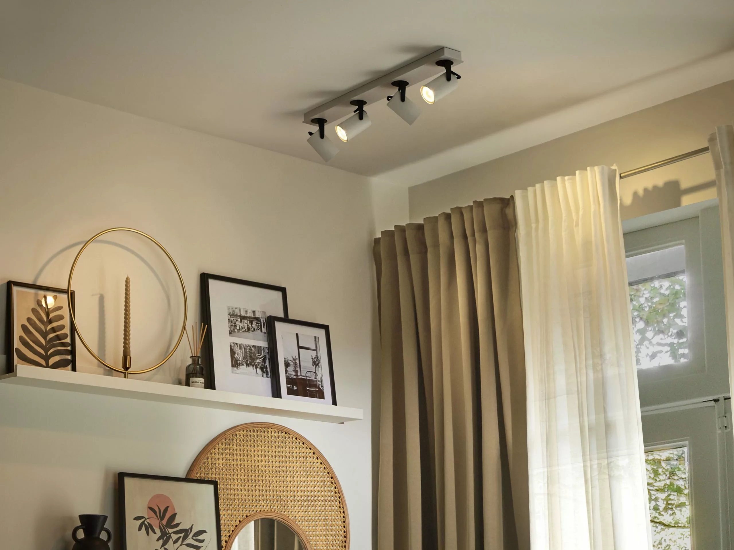 Beliani Lámpara De Techo De Metal Blanco/negro 62 Cm KLIP - Imagen 2