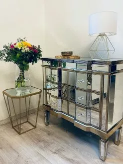 Beliani Lámpara De Mesa Blanco/dorado MARONI -Lámparas comercio undef src sa picid 834793 type whitesh image