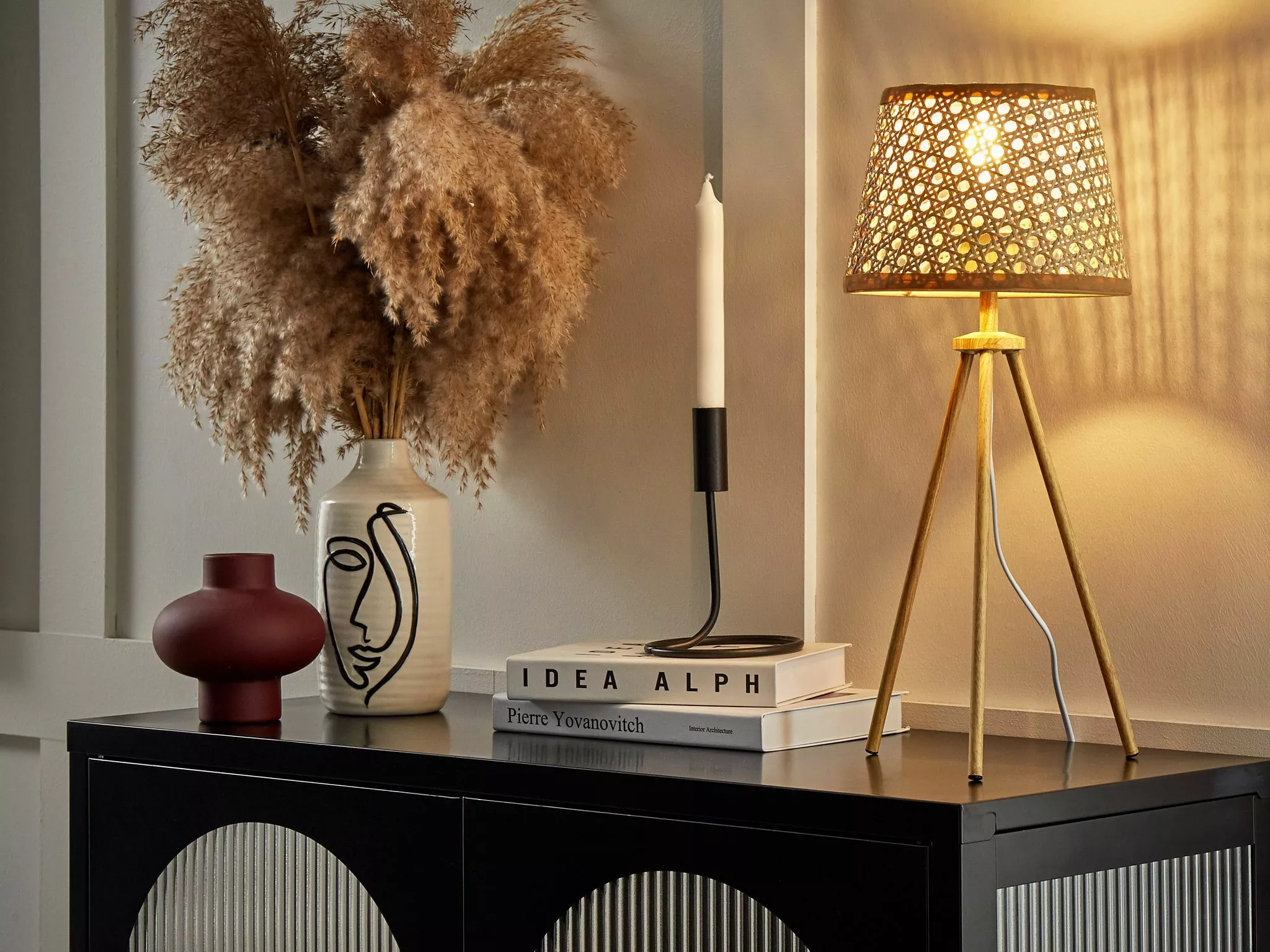 Beliani Lámpara De Mesa De Ratán Natural 46 Cm BOETICA 2 Beliani Lámpara De Mesa De Ratán Natural 46 Cm BOETICA - Imagen 2