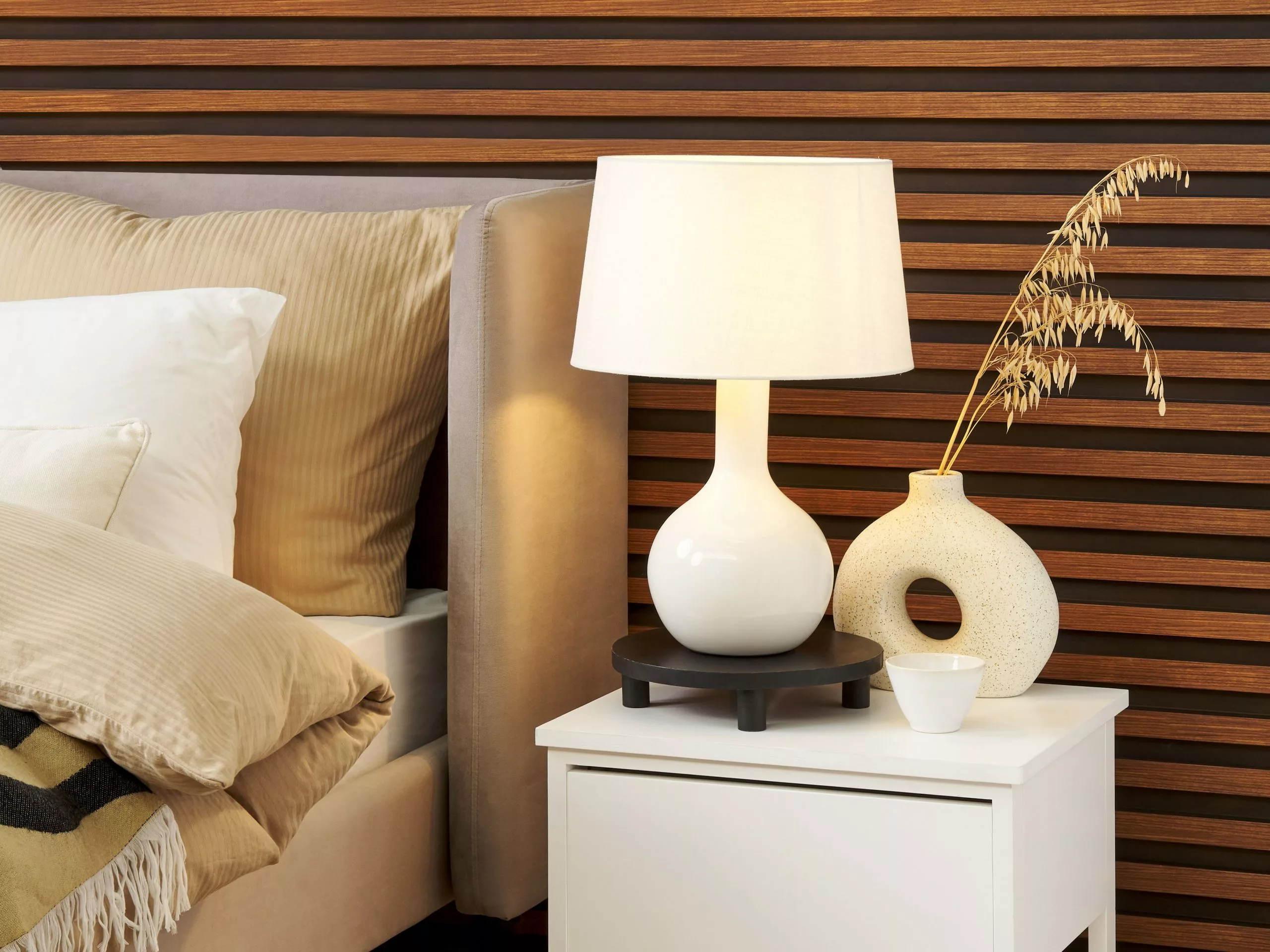 Beliani Lámpara De Mesa De Cerámica/lino Blanco 46 Cm SOCO - Imagen 2