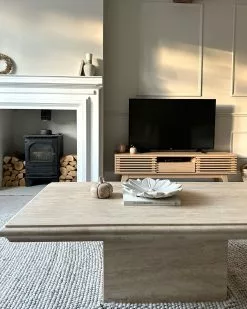 Beliani Mueble TV Madera Clara DETROIT -Lámparas comercio undef src sa picid 845742 type whitesh image