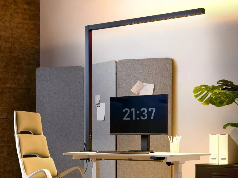 Beliani Lámpara De Mesa LED De Metal Negro 120 Cm OCTANT 2 Beliani Lámpara De Mesa LED De Metal Negro 120 Cm OCTANT - Imagen 2