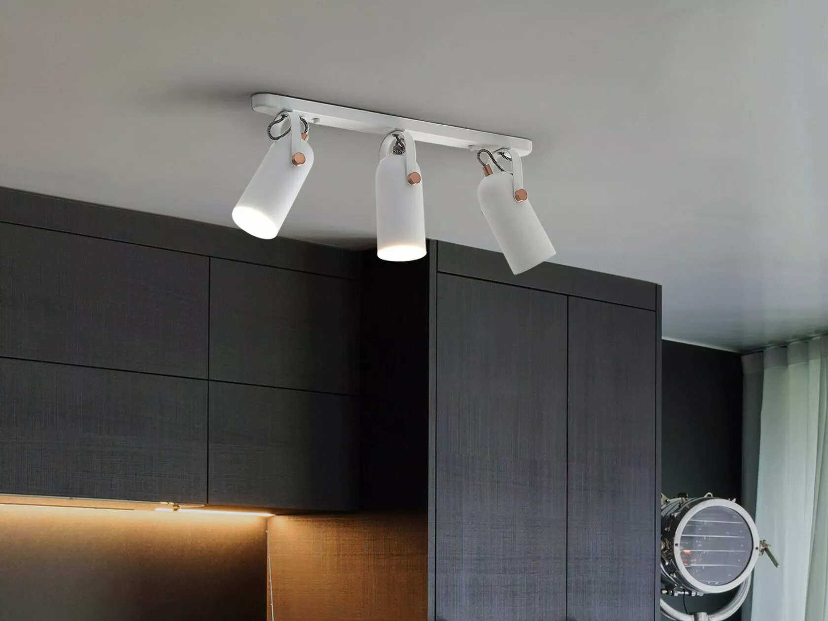 Beliani Lámpara De Techo De Metal Blanco/dorado 23 Cm TYRIA 2 Beliani Lámpara De Techo De Metal Blanco/dorado 23 Cm TYRIA - Imagen 2